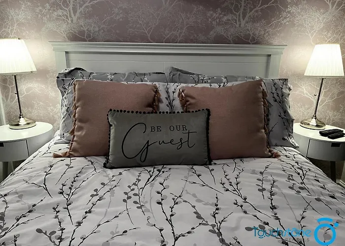 Stylish Cosy Home - M42, Airport, Nec & Train St