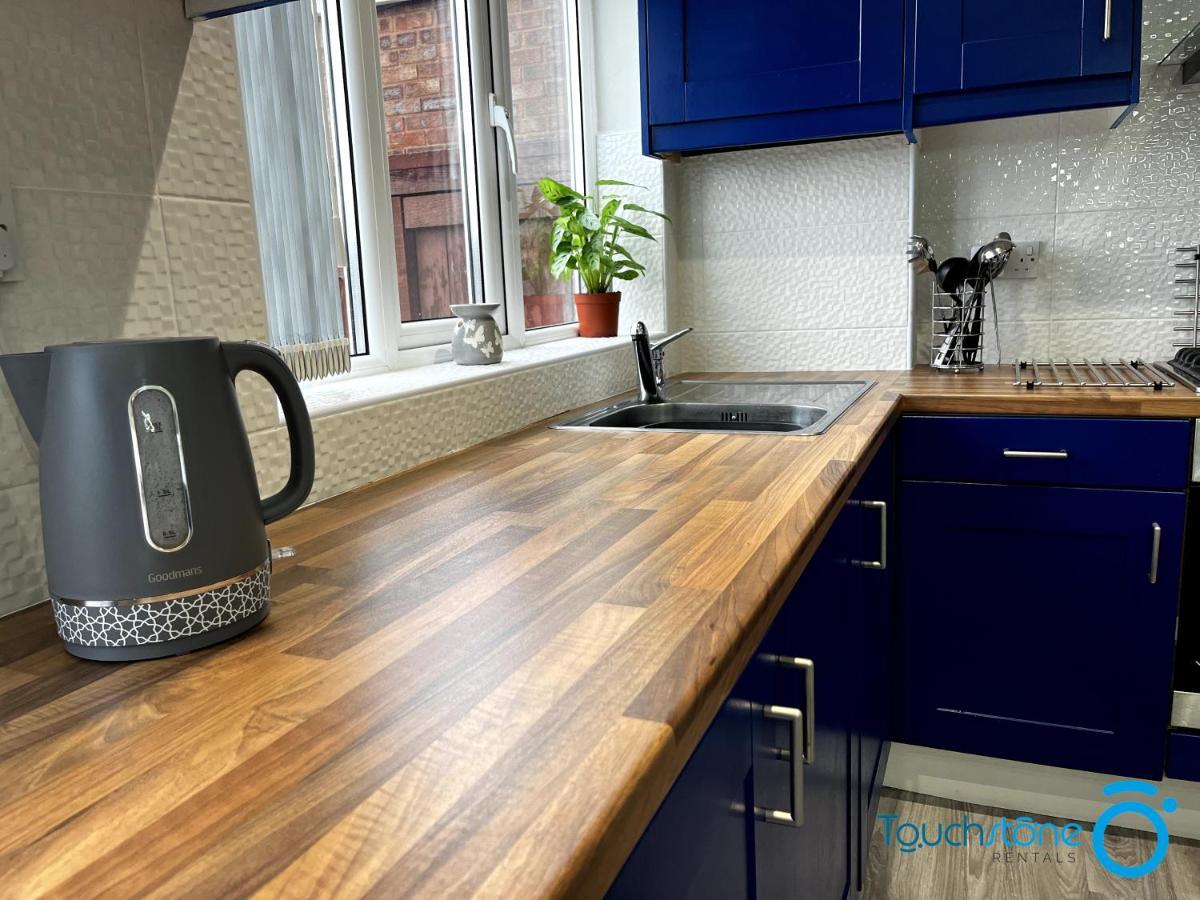 Stylish Cosy - M42, Airport, Nec & Train St *
