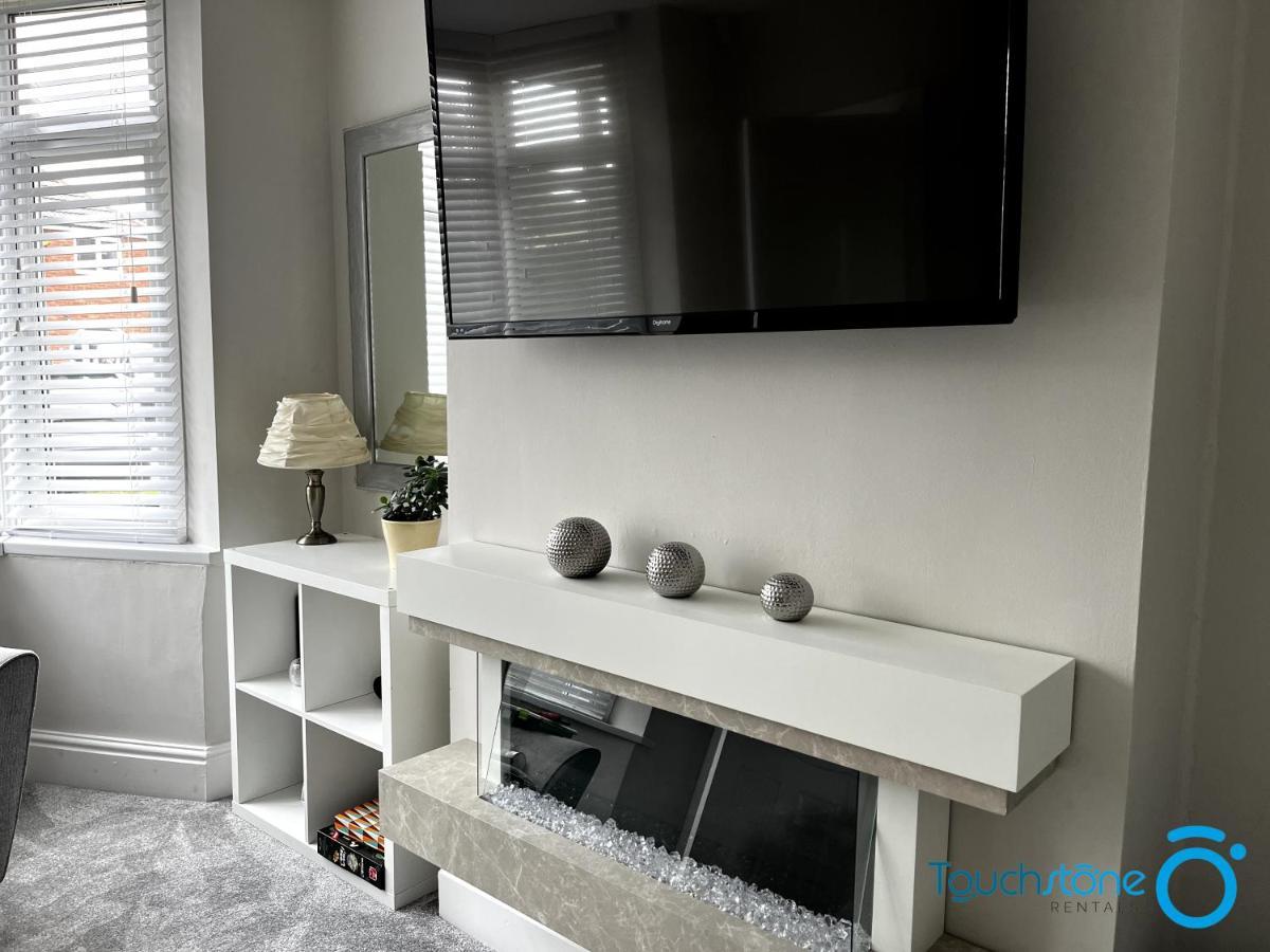 Stylish Cosy - M42, Airport, Nec & Train St Holiday home Sheldon (West Midlands)