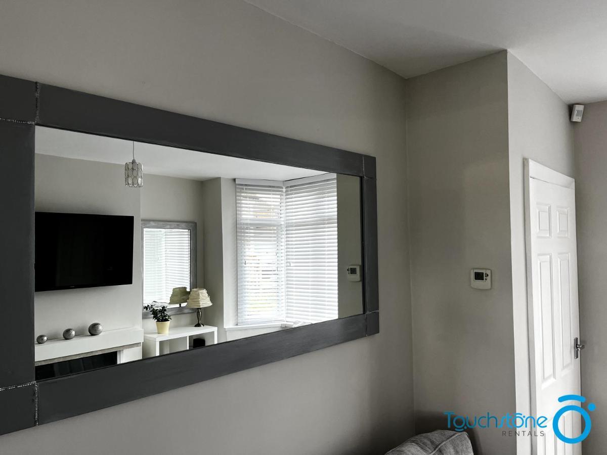 Stylish Cosy - M42, Airport, Nec & Train St